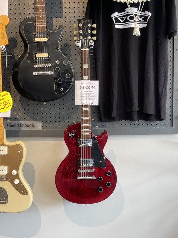 Used Gibson Les Paul Studio - Wine Red w/ Hardcase